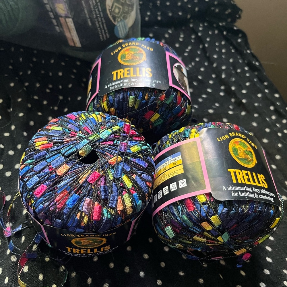 Lion Brand Trellis Yarn - Multicolor